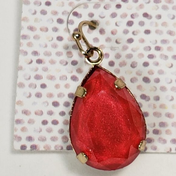 Elegant Pink Teardrop Dangle Earrings – Gold-Tone Statement - Women's Jewelry - Picture 3 of 8